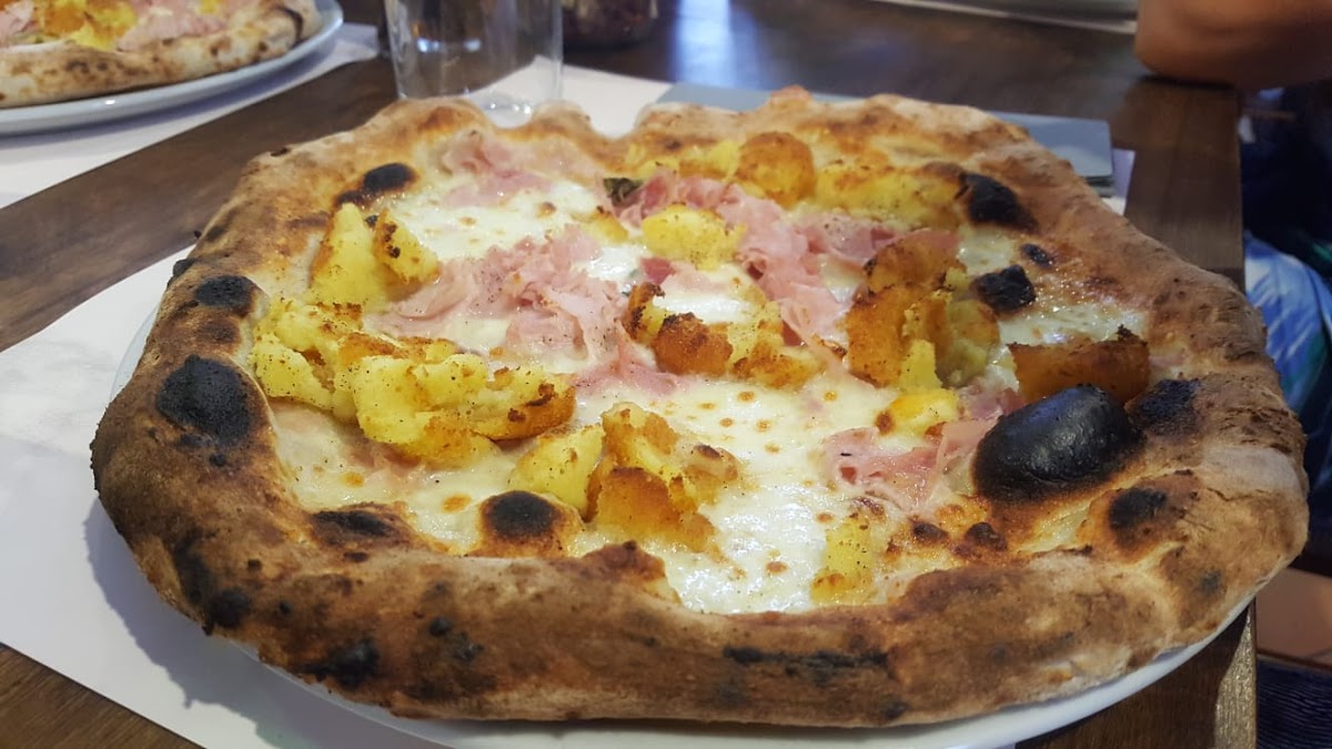 A' Verace Pizzeria Napoletana-10